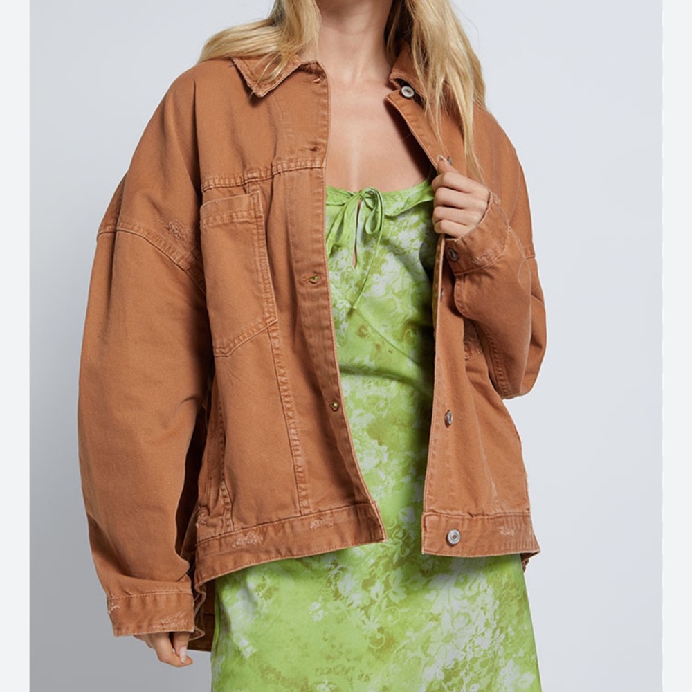 🚫SOLD🚫 NWOT - Free People Opal Swing Denim Trucker Utility Jacket 🧥